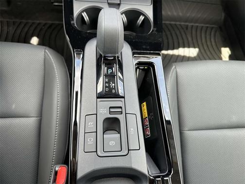 2025 Toyota Prius XLE