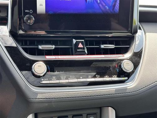 2025 Toyota Corolla Cross Hybrid XSE