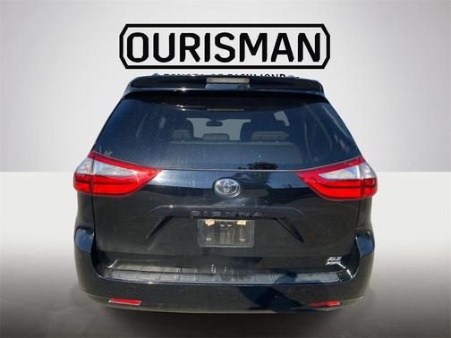 2015 Toyota Sienna XLE