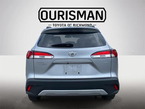 2022 Toyota Corolla Cross LE
