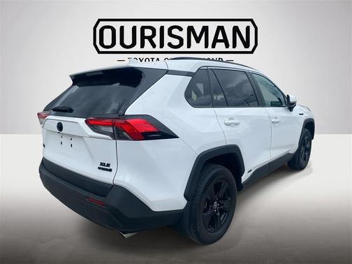 2021 Toyota RAV4 Hybrid XLE