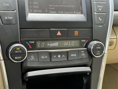2015 Toyota Camry Hybrid LE
