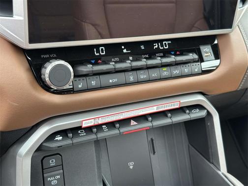 2025 Toyota Tundra Hybrid 1794 Edition