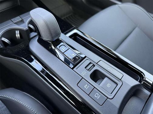 2025 Toyota Prius XLE