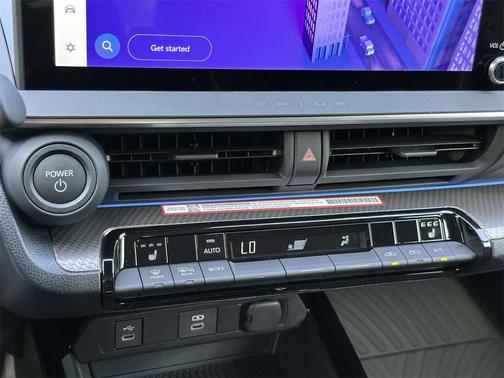 2025 Toyota Prius XLE