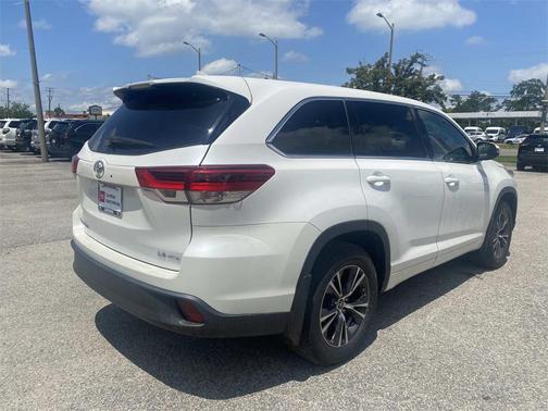 2018 Toyota Highlander LE Plus