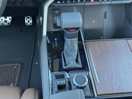 2025 Toyota Tundra Hybrid 1794 Edition