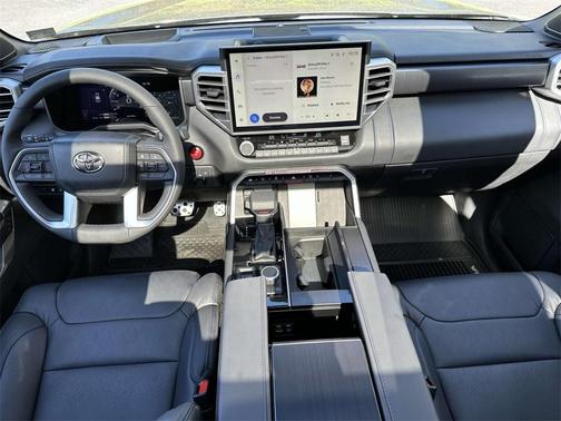2025 Toyota Sequoia Platinum