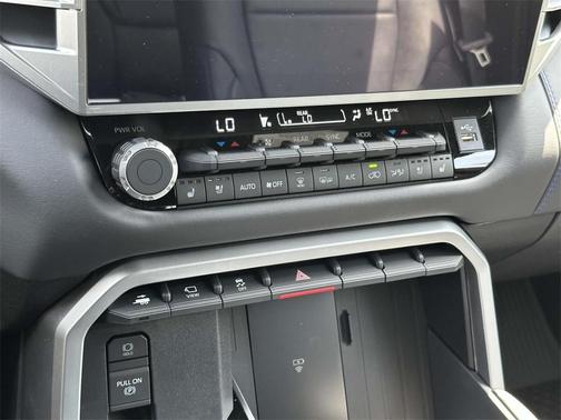 2025 Toyota Sequoia Platinum
