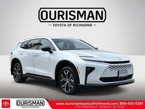2025 Toyota Crown Signia XLE