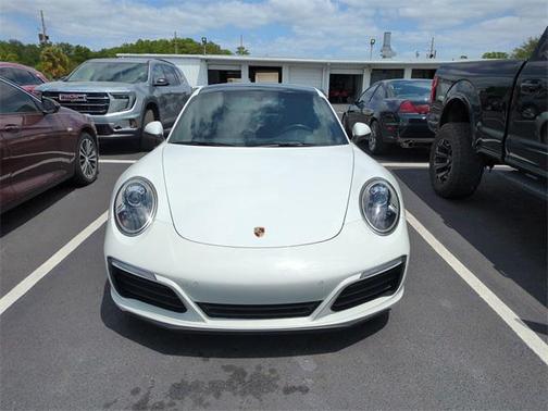 2018 Porsche 911 Carrera