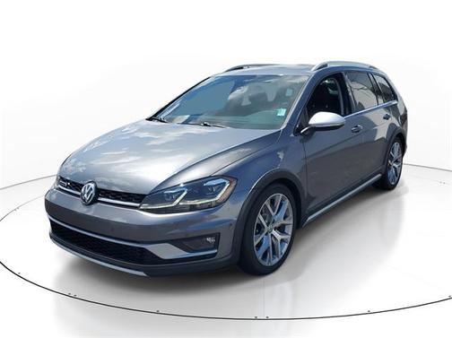 2018 Volkswagen Golf Alltrack TSI S