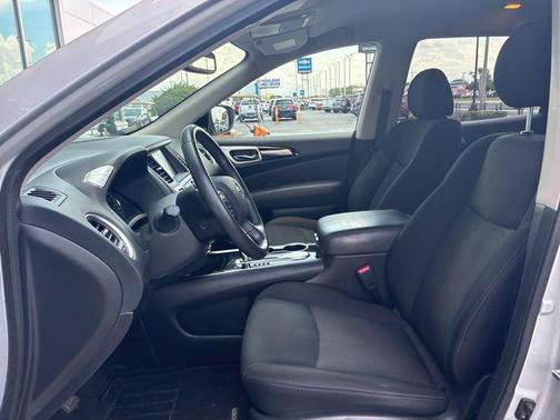 Brilliant Silver Metallic 2020 Nissan Pathfinder SV 2WD
