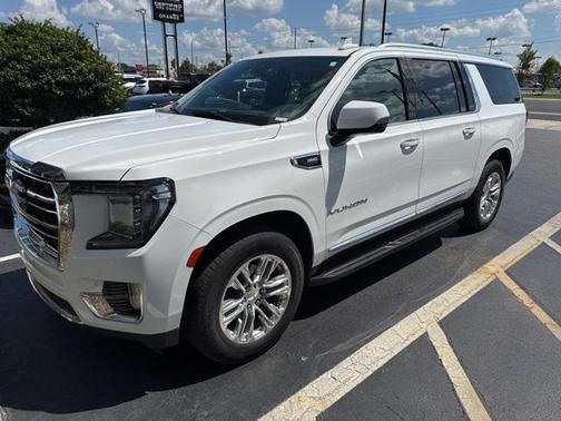 2022 GMC Yukon XL SLT