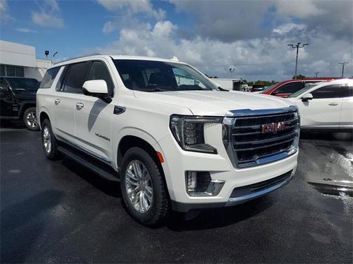 2022 GMC Yukon XL SLT