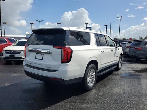 2022 GMC Yukon XL SLT