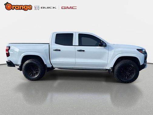 Summit White 2024 Chevrolet Colorado WT