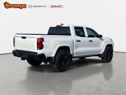 Summit White 2024 Chevrolet Colorado WT