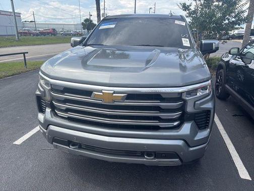 Sterling Gray Metallic 2025 Chevrolet Silverado 1500 High Country