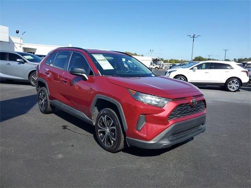 2020 Toyota RAV4 LE