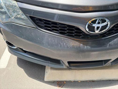 Magnetic Gray Metallic 2014 Toyota Camry SE