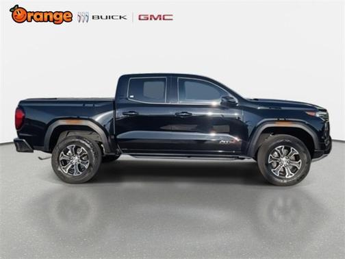 2023 GMC Canyon AT4