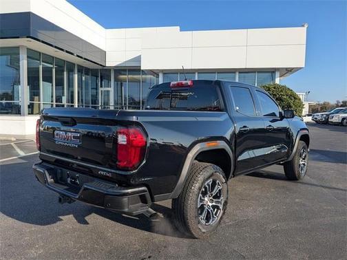 2023 GMC Canyon AT4