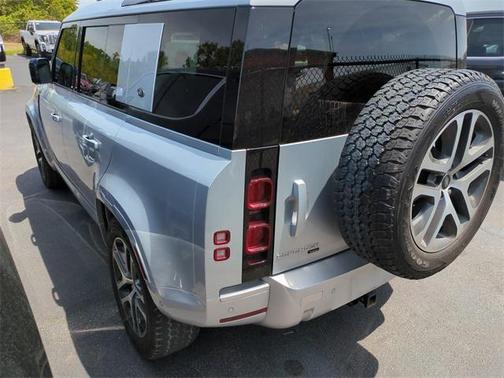 2022 Land Rover Defender 110 XS Edition