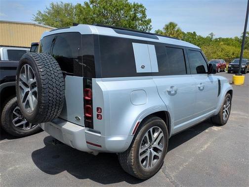 2022 Land Rover Defender 110 XS Edition