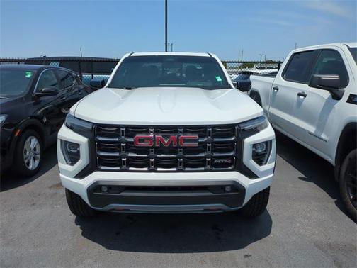 2024 GMC Canyon Base