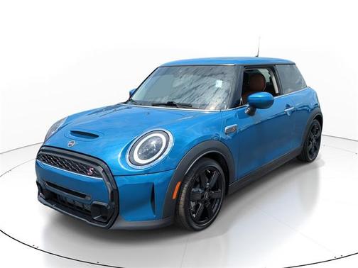 2023 MINI Hardtop Cooper S