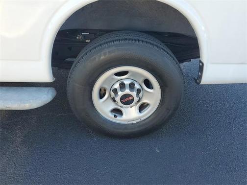2022 GMC Savana 2500 Work Van