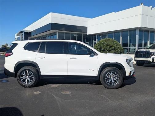 2026 GMC Acadia AT4 AWD