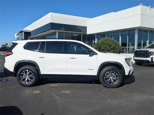 2026 GMC Acadia AT4 AWD