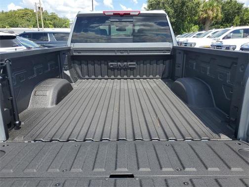 2025 GMC Sierra 2500 SLT