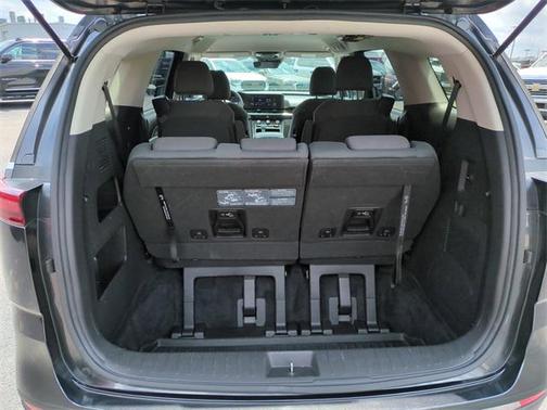 2022 Kia Carnival LX