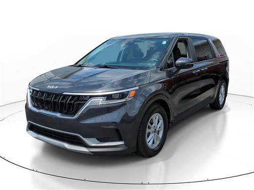 2022 Kia Carnival LX
