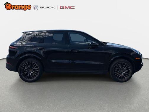 2023 Porsche Cayenne Platinum Edition