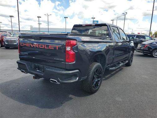 2022 Chevrolet Silverado 1500 Custom Trail Boss