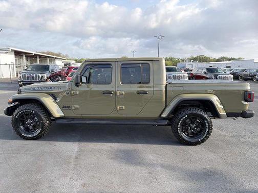 41 2025 Jeep Gladiator High Tide