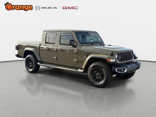 41 2025 Jeep Gladiator High Tide