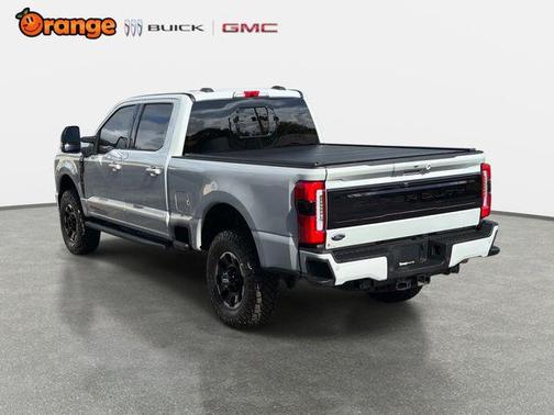 AVALANCHE 2025 Ford F-250 Platinum