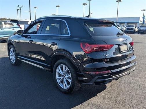 2021 Audi Q3 45 S line Premium