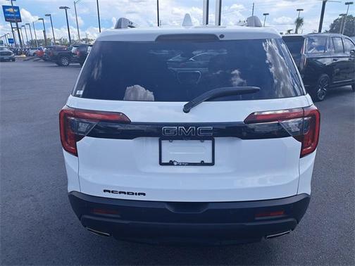 2022 GMC Acadia FWD SLE