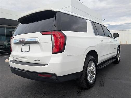 2022 GMC Yukon XL SLE