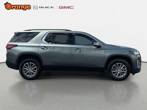 Silver Sage Metallic 2022 Chevrolet Traverse LT Cloth