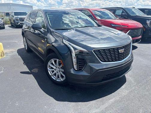Shadow Metallic 2021 Cadillac XT4 Luxury