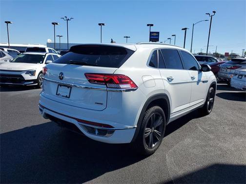 2022 Volkswagen Atlas Cross Sport 3.6L V6 SEL R-Line