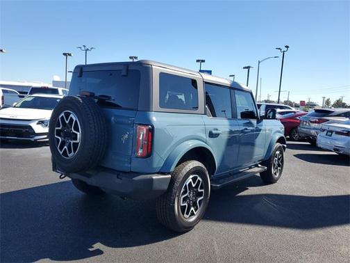 2022 Ford Bronco Outer Banks
