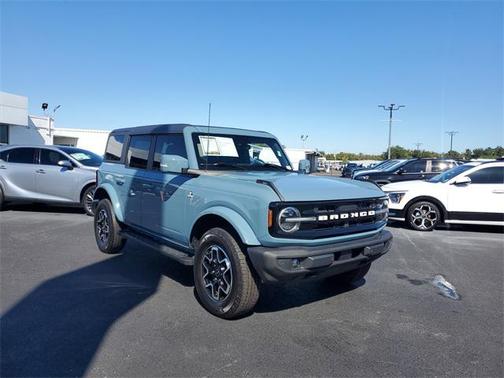 2022 Ford Bronco Outer Banks
